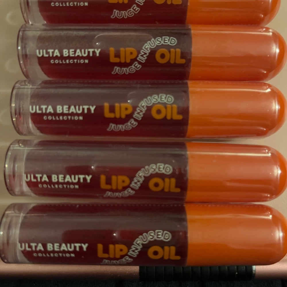 Ulta Beauty Orange and Red Lip Gloss Hydrating Shine
5 for $10